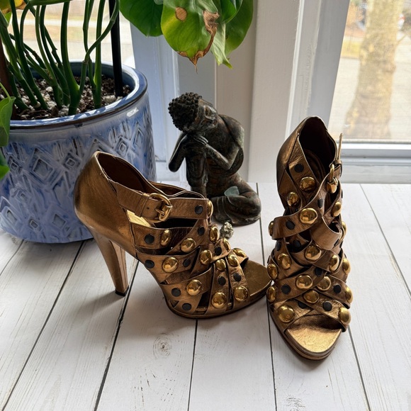 Gucci Shoes - Gucci | Vintage Babouska Studded Metallic Gold Leather 5” Heels